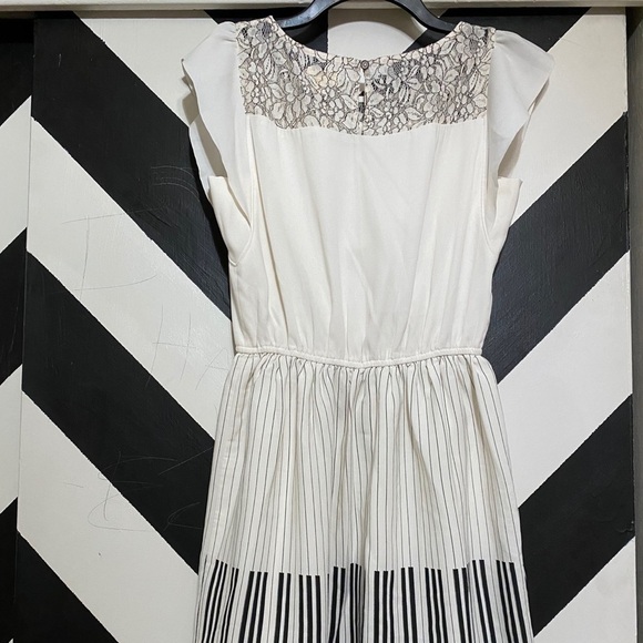 Maison Jules Athens 2 Fit & Flare Dress NWT Size M - Picture 3 of 13